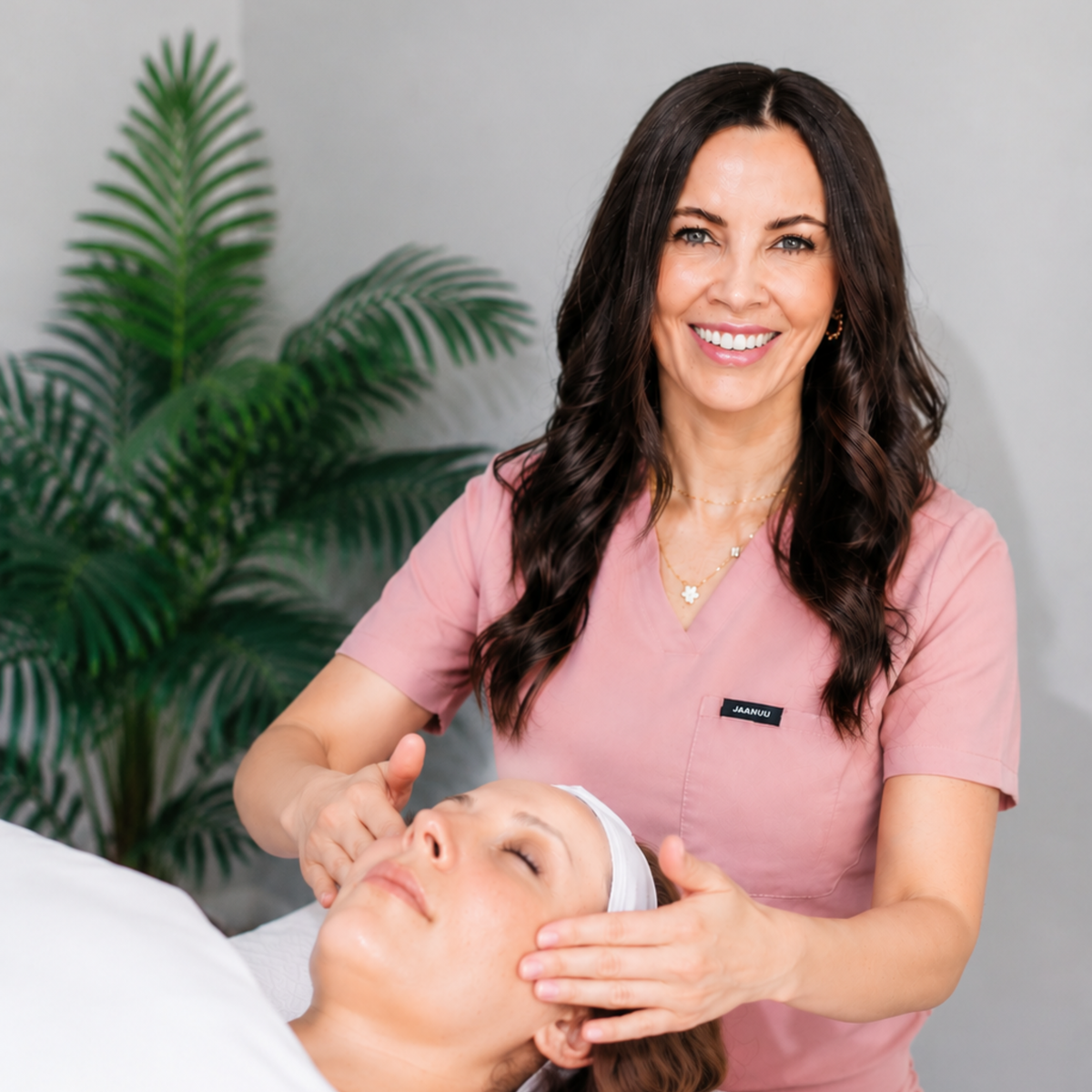 Sea Mist Lymphatic Facial